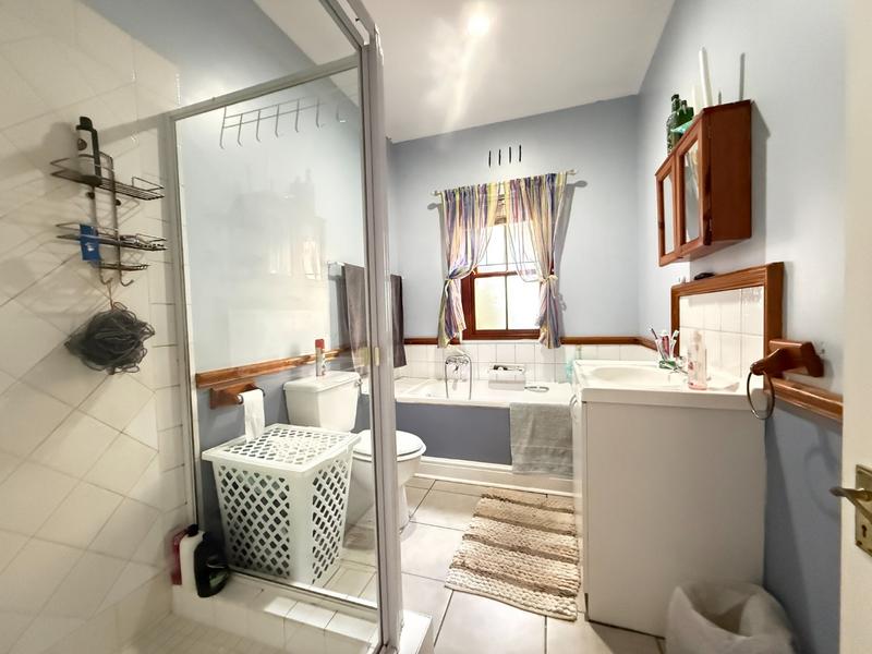 4 Bedroom Property for Sale in Die Wingerd Western Cape